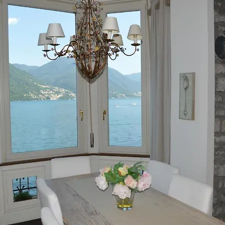 Dream Of The Lake Villa