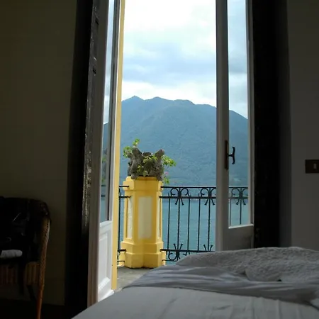 Dream Of The Lake Villa